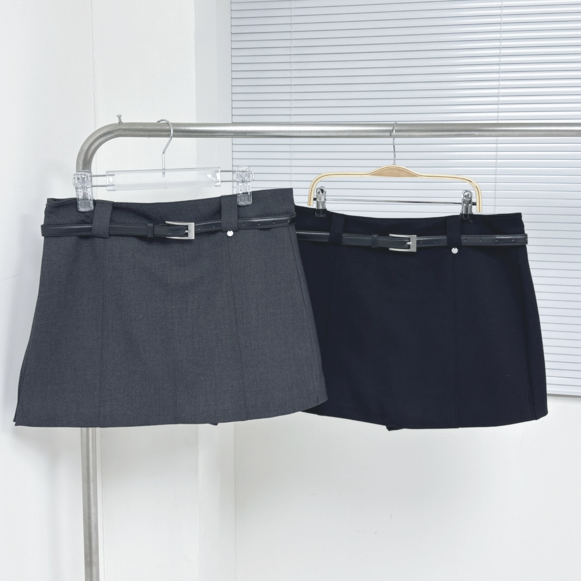 【Hoi2推介】顯瘦側開叉西裝短裙褲 - 配BELT (H1-H2)