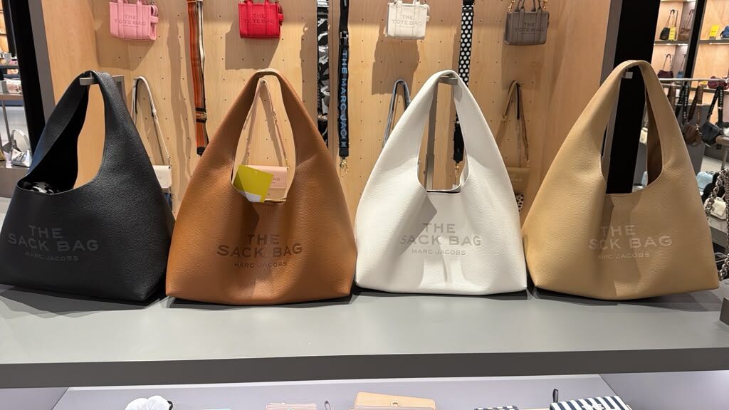 GJ002 Marc Jacobs The Sack Bag 腋下包 39x22cm