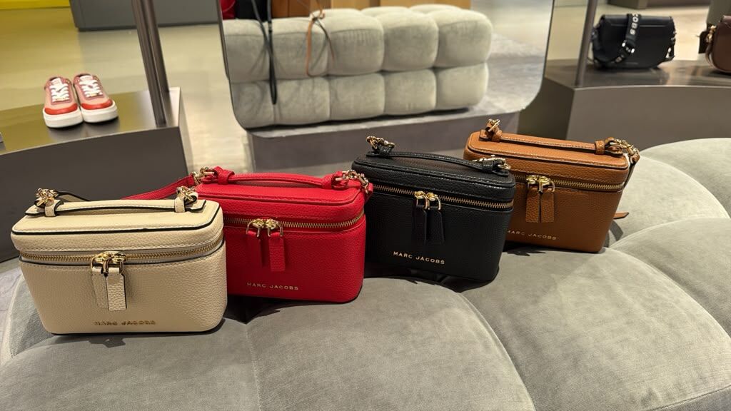 GJ005 Marc Jacobs The Vanity Bag 復古荔枝紋皮革化妝包 19x12cm