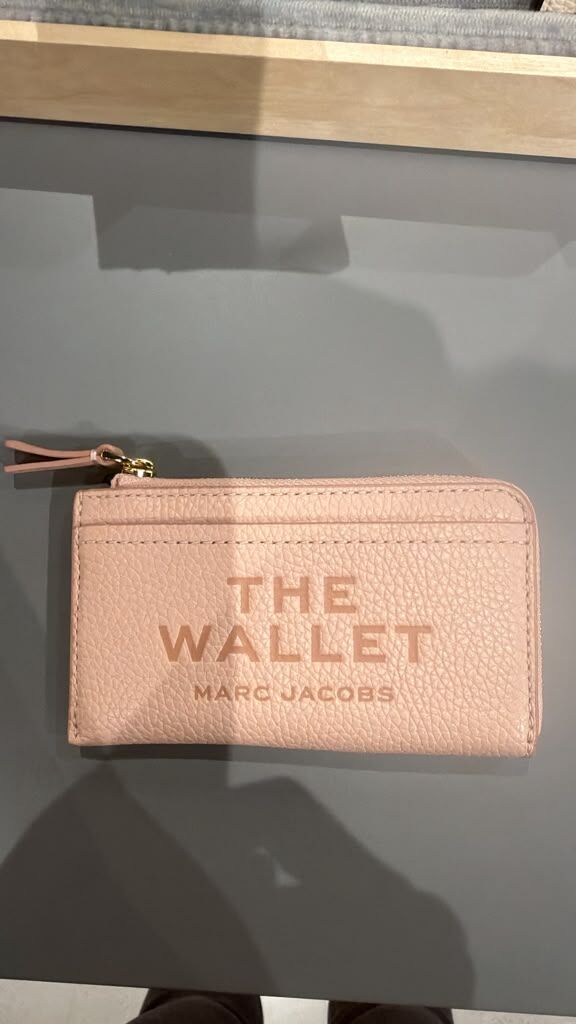 GJ024 Marc Jacobs The Slim Wallet 荔枝紋皮革拉鍊中短銀包