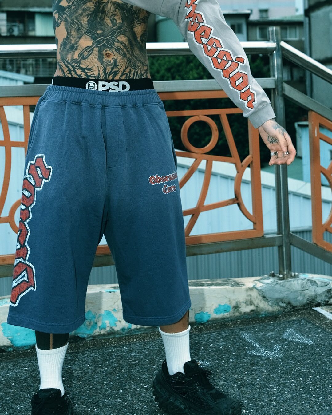MTA｜OCV Cropped Sweatpants (Navy)