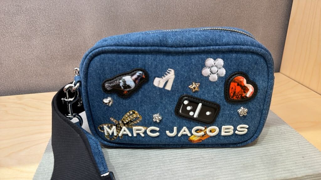 GJ045 Marc Jacobs 復古貼布刺繡牛仔相機包 23x13cm