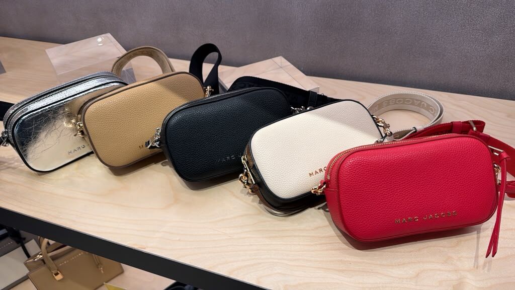 GJ046 Marc Jacobs 經典荔枝紋皮革雙層相機包 20x12cm