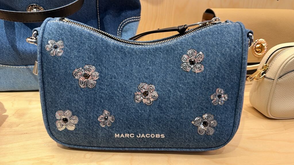 GJ072 Marc Jacobs 復古水洗丹寧牛仔亮片小雛菊單肩包 26x14cm