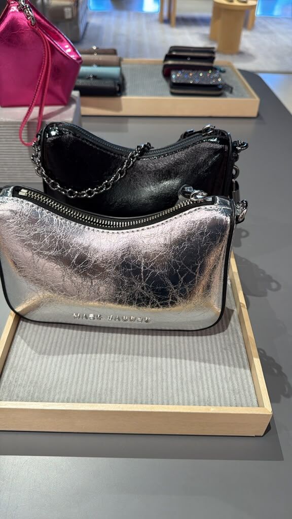 GJ089 Marc Jacobs Scene Pouch Mini 爆裂腋下包 20x11cm