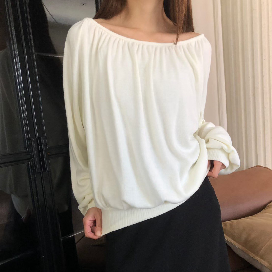 抓褶大圓領造型澎澎袖縮腰上衣 / 2色