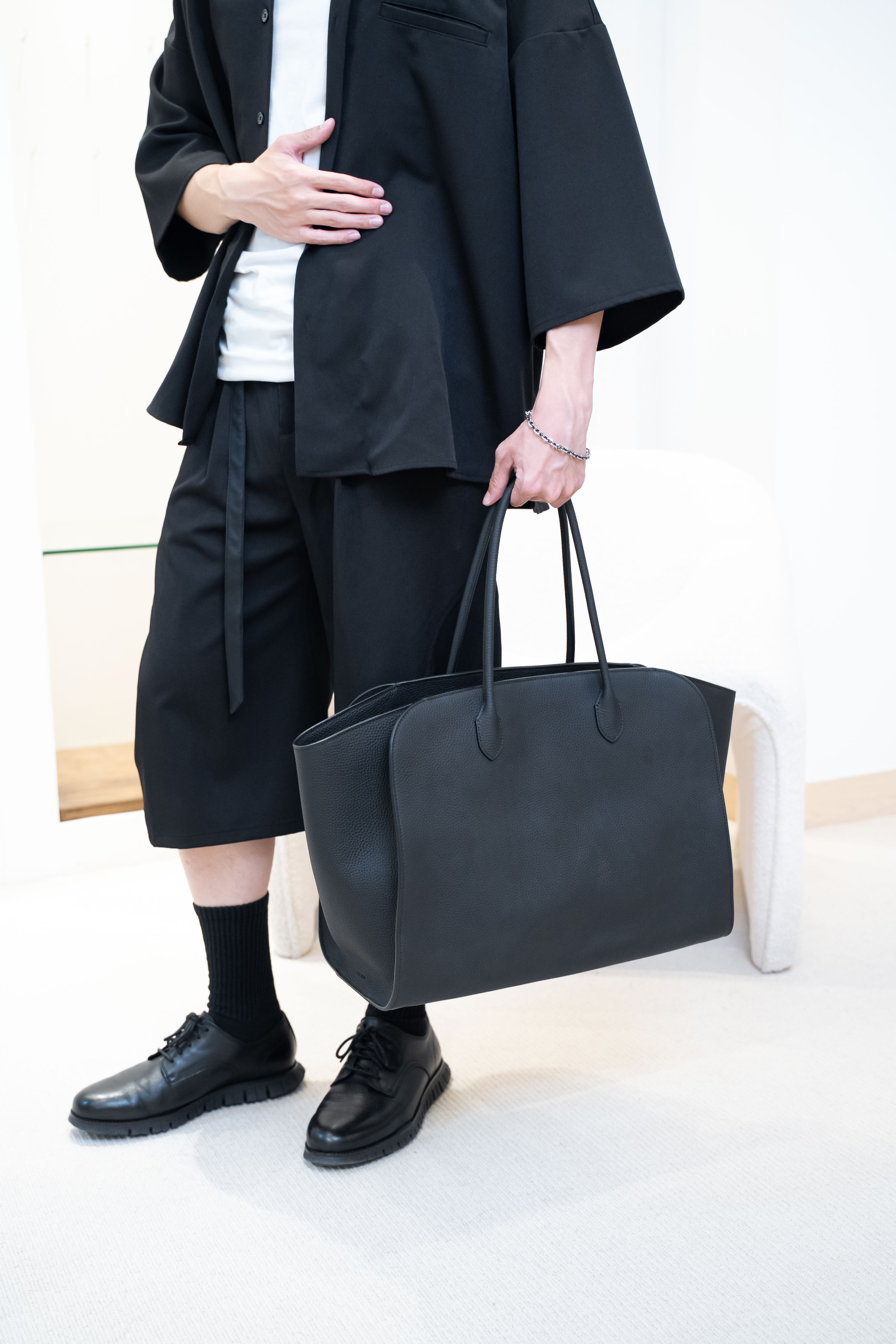 The Row Marlo 17 Tote bag Black Leather 托特袋黑色荔枝皮