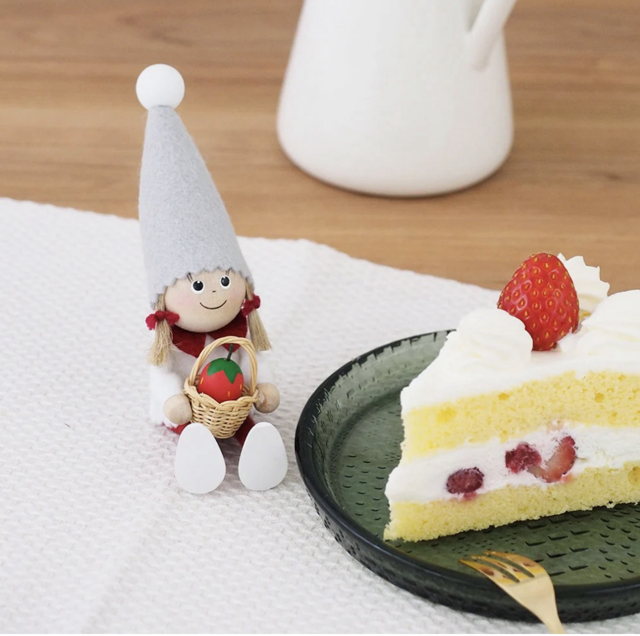 ［Nordika nisse] 聖誕小女孩拿草莓🍓