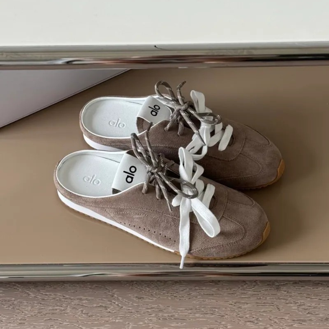 Alo Yoga Recovery Slipper 麂皮毛絨 恢復拖鞋