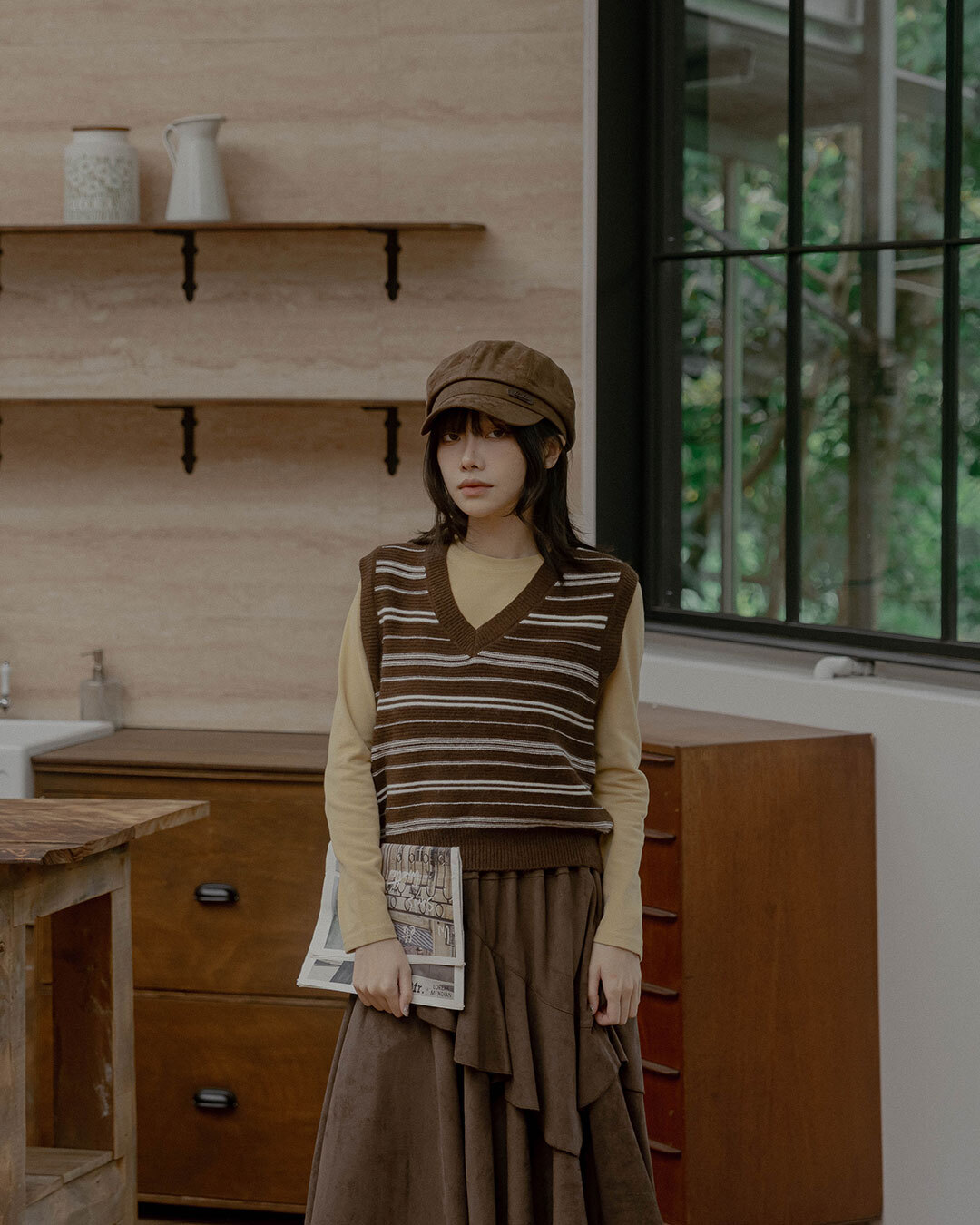 Color-blocked striped V-neck wide-cut knit vest - coffee【01013583】in stock+pre-order