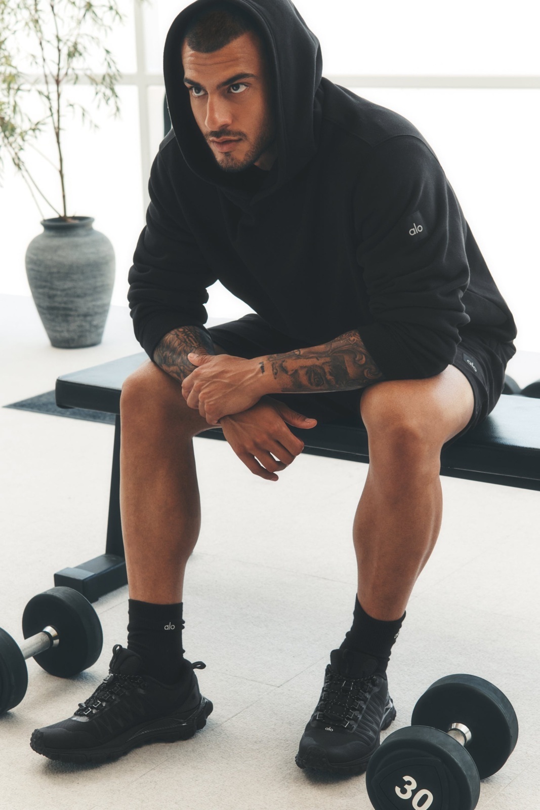 <黑五限時折扣-48HR>ALO Renown Heavy Weight Hoodie 潮 流 穿搭 運動風 時尚 厚磅 手臂 LOGO 帽T 男款