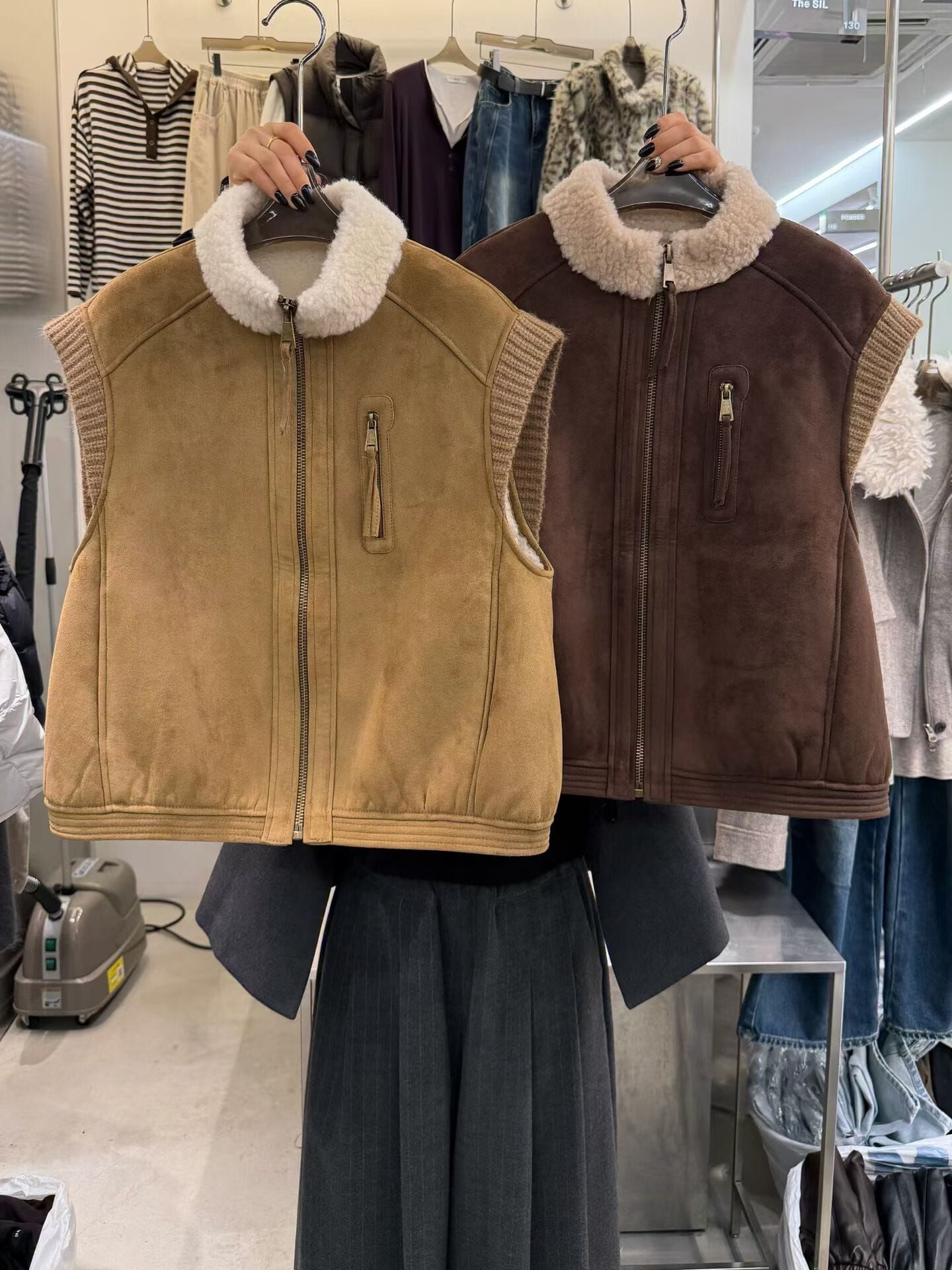 TS7219 絨面羊皮拉鍊背心