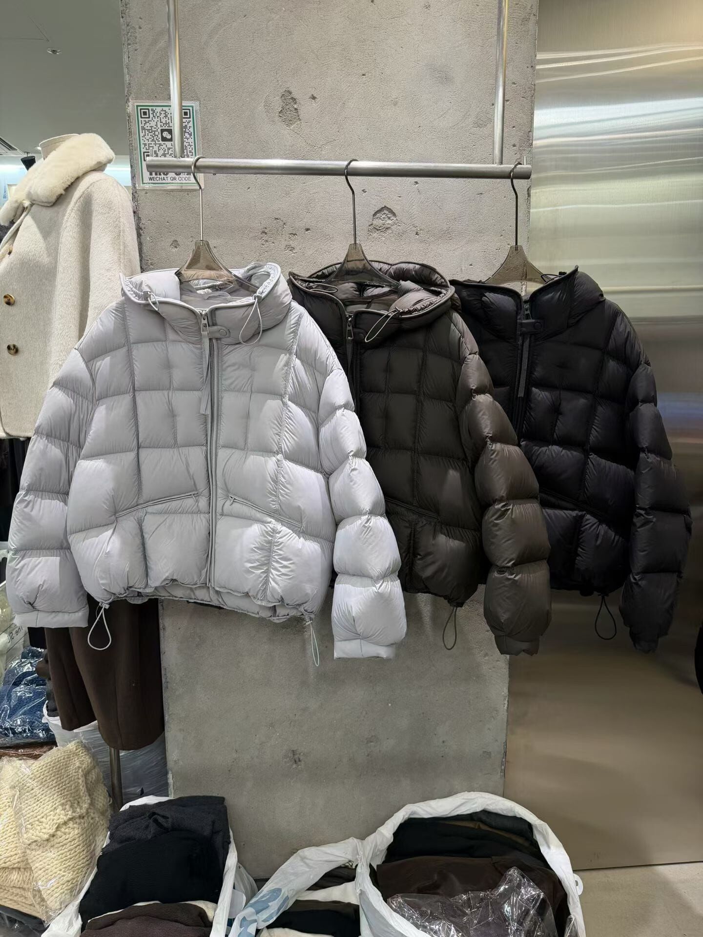 TS7223 方格絎縫連帽鴨絨外套