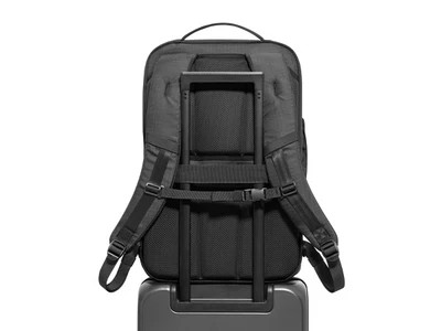 Luggage strap easily secures to suitcase