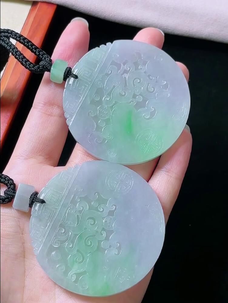 翡翠冰春彩龍鳳呈祥一對 (52.3mm直徑),天然翡翠A玉, 緬甸玉, Jade, Jadeite