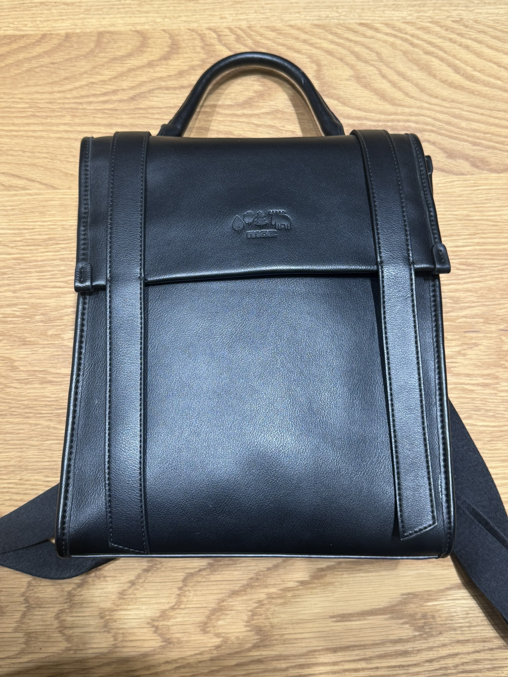 【惜福商品$999】moz瑞典駝鹿 奶蓋拚色 防潑水 H-Bag 劍橋後背包(黑色)